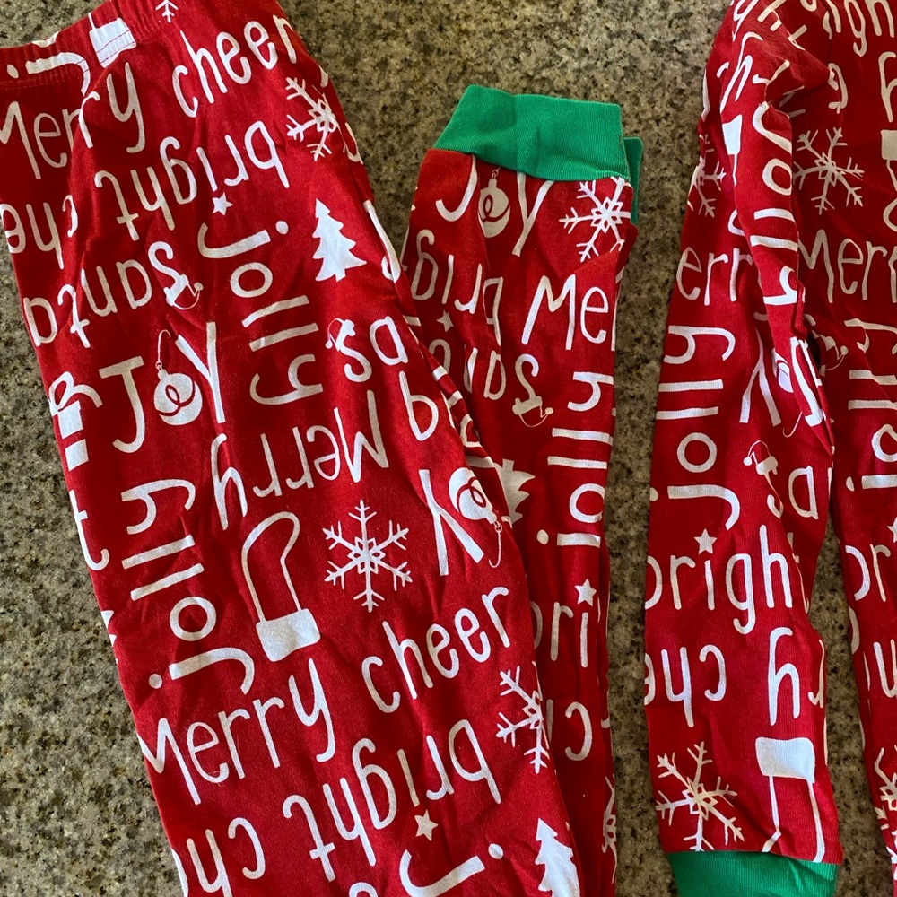SOLD- Carter’s 2 piece Christmas pajamas - Picture 3 of 6